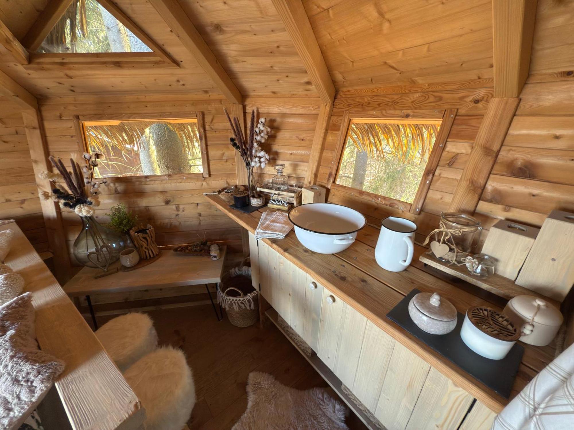 Treehouse U Rybnika Hotel Osecna Eksteriør billede